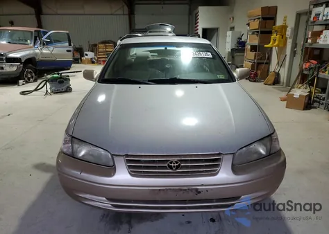 1997 Toyota Camry Ce from USA, damaged, VIN 4T1BG22K1VU762960